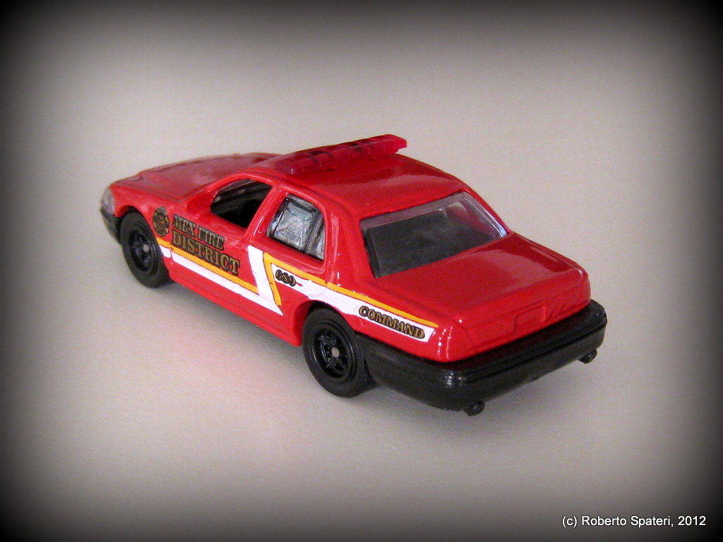 Matchbox Ford Crown Victoria (n.2006/09 (MB689?))